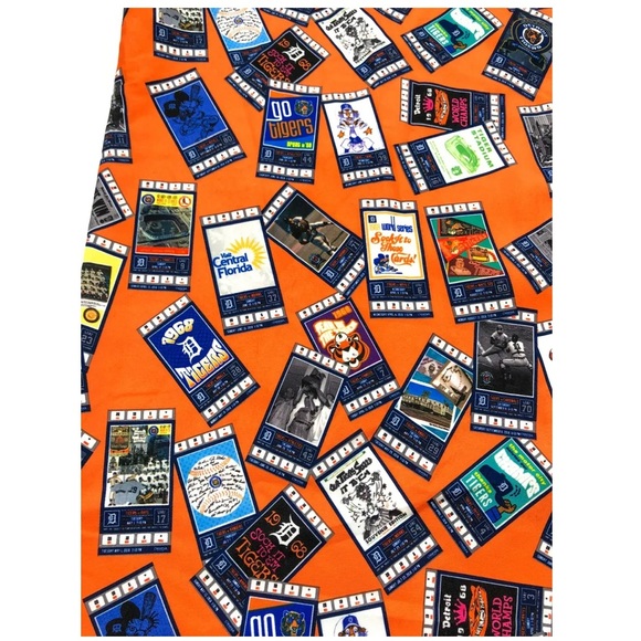 2018 Game Exclusive, Detroit Tigers Hawaiian Shirt - Picture 5 of 5